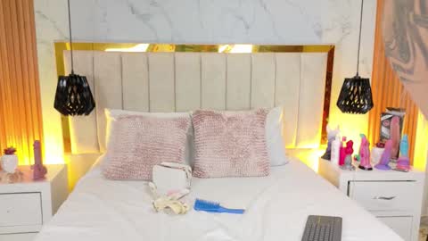 Javier y Lorena online show from December 2025 01:06:01 PM