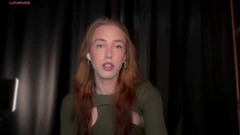 avril_pearly_ online show from May 2026 10:56:02 AM