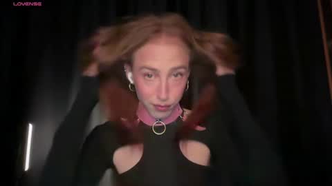 avril_pearly_ online show from June 2026 11:29:02 AM