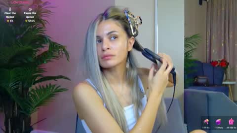 Snapshot of avrillcyrux chatting on November 2025 07:08:02 AM AVRILL CYRUX online show from November 2025 07:08:02 AM