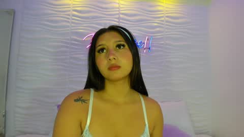 Avy  online show from December 2024 11:32:02 AM