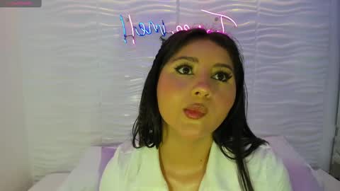 Avy  online show from February 2025 11:34:02 AM