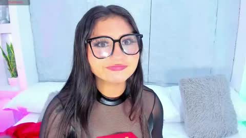 Avy  online show from October 2025 11:51:02 AM