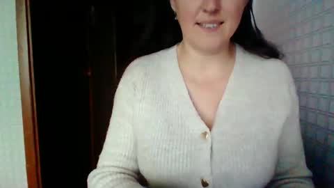 awesomeladyy online show from April 2026 12:21:02 PM
