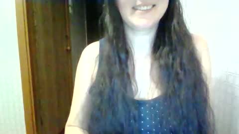awesomeladyy online show from April 2026 06:47:02 PM