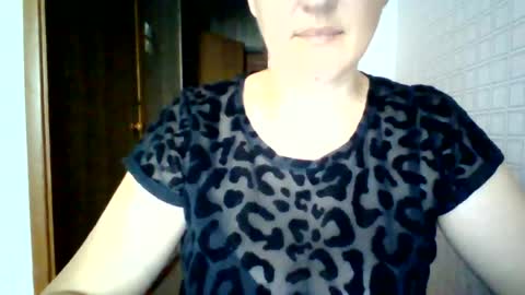 awesomeladyy online show from June 2026 07:58:01 AM