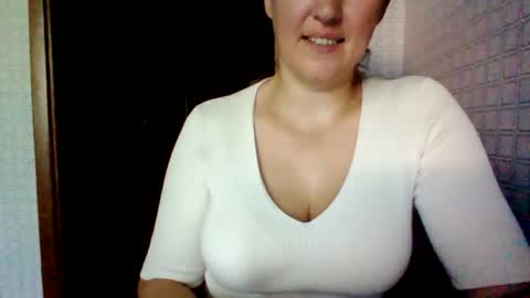 awesomeladyy online show from July 2026 06:48:01 AM