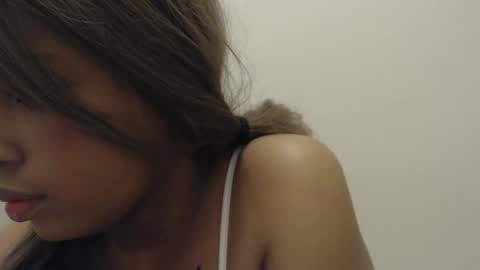 Snapshot of awkwardjasminee chatting on September 2025 12:36:01 AM Jasminee online show from September 2025 12:36:01 AM