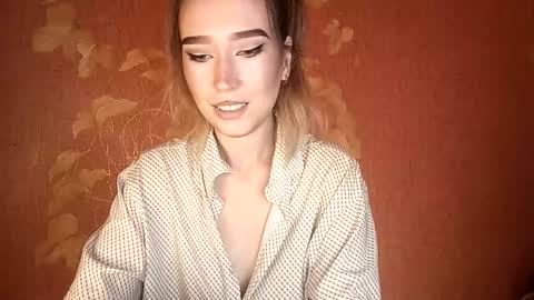 Awora Wolf online show from September 2025 02:40:02 PM