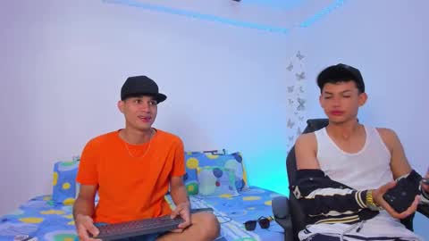 Snapshot of axel_cody_ chatting on November 2025 07:46:02 PM AXEL online show from November 2025 07:46:02 PM