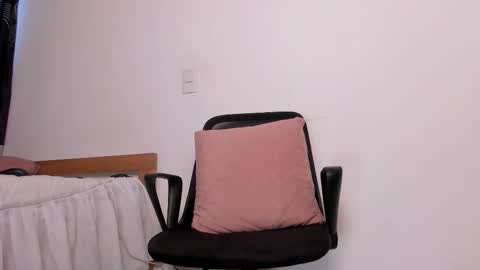 Snapshot of axel_davis_ chatting on November 2025 09:05:02 PM axel davis online show from November 2025 09:05:02 PM