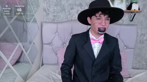 Axel Evanss online show from October 2025 01:45:02 PM