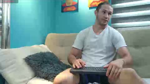 Axel Fairchaild online show from October 2025 02:07:01 PM