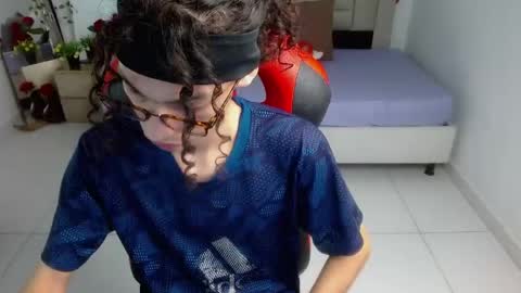 Axel online show from May 2026 01:33:01 AM