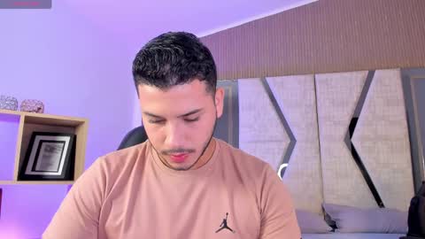 axel_grey_ online show from April 2026 12:32:01 PM