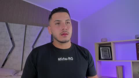 axel_grey_ online show from May 2026 12:34:02 PM