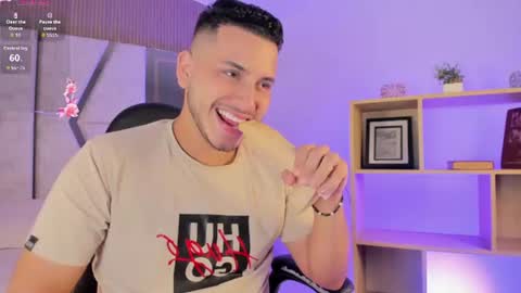 Snapshot of axel_grey_ chatting on July 2026 05:20:01 PM axel_grey_ online show from July 2026 05:20:01 PM