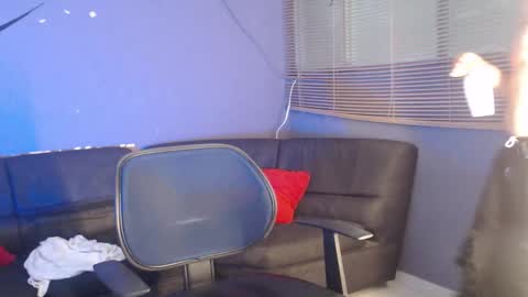 axel_h0t online show from February 2026 08:36:01 PM