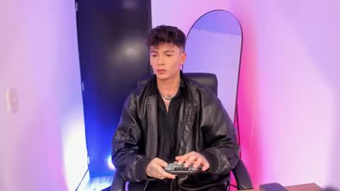 Snapshot of axel_inkshade chatting on December 2025 03:26:02 AM Axel online show from December 2025 03:26:02 AM