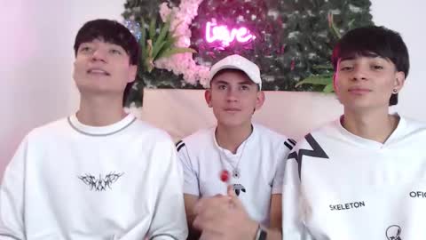 Snapshot of axel_milo_and_kairo chatting on November 2025 10:08:02 PM axel_milo_and_kairo online show from November 2025 10:08:02 PM