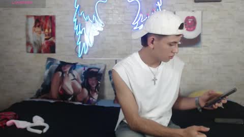 Snapshot of axel_milo_and_kairo chatting on November 2025 08:19:02 PM axel_milo_and_kairo online show from November 2025 08:19:02 PM