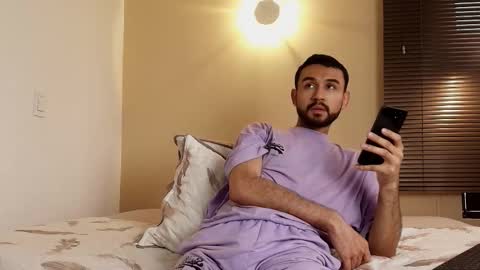 Snapshot of axel_moon_s chatting on November 2025 09:26:02 PM Axel Moon online show from November 2025 09:26:02 PM