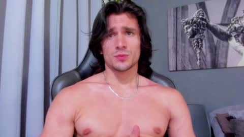 Axel online show from January 2025 11:09:01 PM