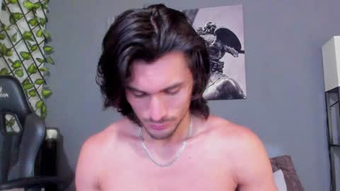 Axel online show from January 2025 10:02:01 PM