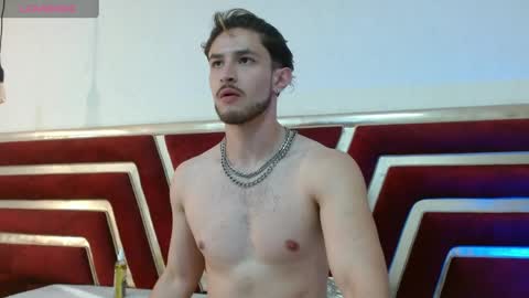 Axel  online show from May 2026 12:38:01 AM