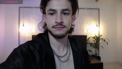 Axel  online show from June 2026 01:30:02 AM
