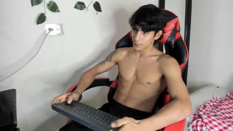 Snapshot of axel_rosse2 chatting on November 2025 10:53:02 PM axel_rosse2 online show from November 2025 10:53:02 PM