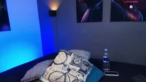 axel stein NEW ACCOUNT online show from October 2025 01:25:01 AM