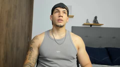 INDEPENDENT MODEL  online show from September 2025 03:21:02 AM