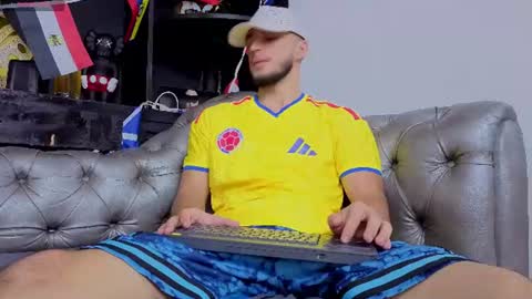 Axel  online show from June 2026 08:58:01 PM