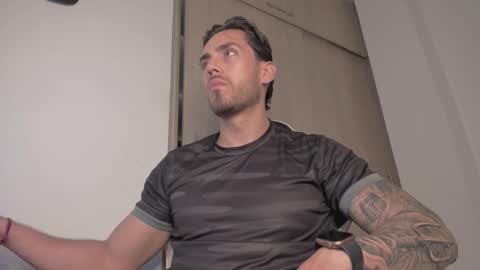 axelblaze_1 online show from March 2026 12:56:02 PM