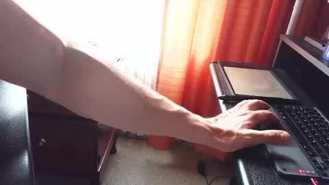 axelcr0ss online show from October 2025 09:06:01 PM