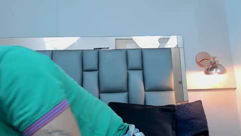 Snapshot of axeldasilva27cm chatting on January 2025 10:52:01 PM online show from January 2025 10:52:01 PM