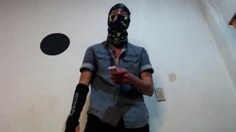 Snapshot of axelknight666 chatting on November 2025 01:29:01 AM Axelknight666 online show from November 2025 01:29:01 AM