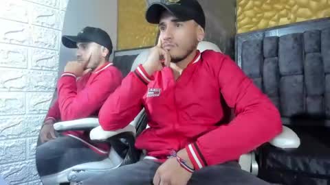Snapshot of axell_cross2 chatting on March 2025 01:31:02 AM Axell Cross2 online show from March 2025 01:31:02 AM