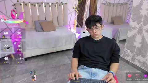 Snapshot of axelnoir_tay chatting on May 2026 02:56:01 PM axelnoir_tay online show from May 2026 02:56:01 PM