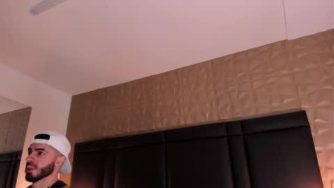 Snapshot of axelthompsom chatting on October 2025 12:04:02 PM Axel Thompsom online show from October 2025 12:04:02 PM