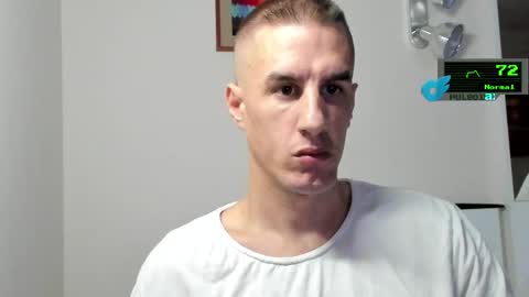 Axl online show from November 2025 12:53:02 AM