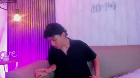 A X X X EL online show from July 2026 04:34:02 PM