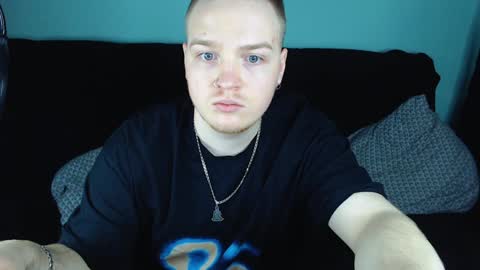 Snapshot of axxxturel chatting on January 2025 12:27:01 AM Ian skinny Slawa online show from January 2025 12:27:01 AM