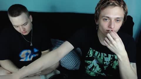 Snapshot of axxxturel chatting on January 2025 07:09:02 AM Ian skinny Slawa online show from January 2025 07:09:02 AM