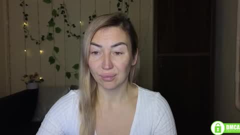 Jully online show from January 2026 06:33:01 PM