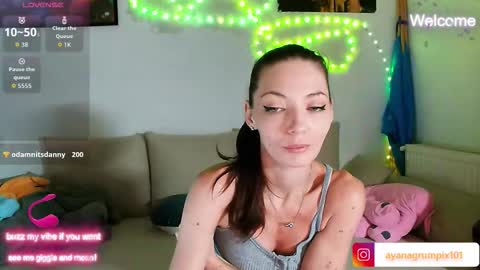 AyanaGrumpix online show from November 2025 05:05:01 AM