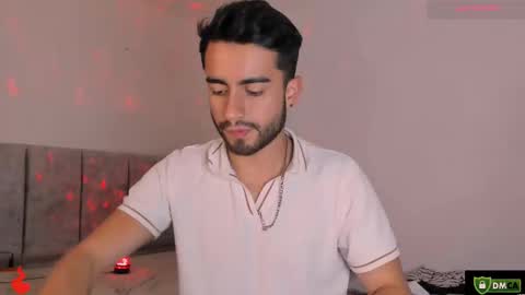 Snapshot of aydan_stiven9 chatting on February 2025 09:25:02 PM AYDAN STIVEN OF AYDANSTIVEN online show from February 2025 09:25:02 PM