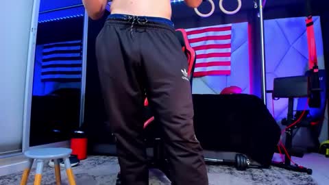 Ayden Miller online show from October 2025 02:31:01 AM