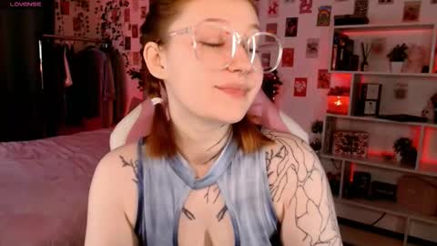 Ayla hill online show from October 2025 03:16:02 AM